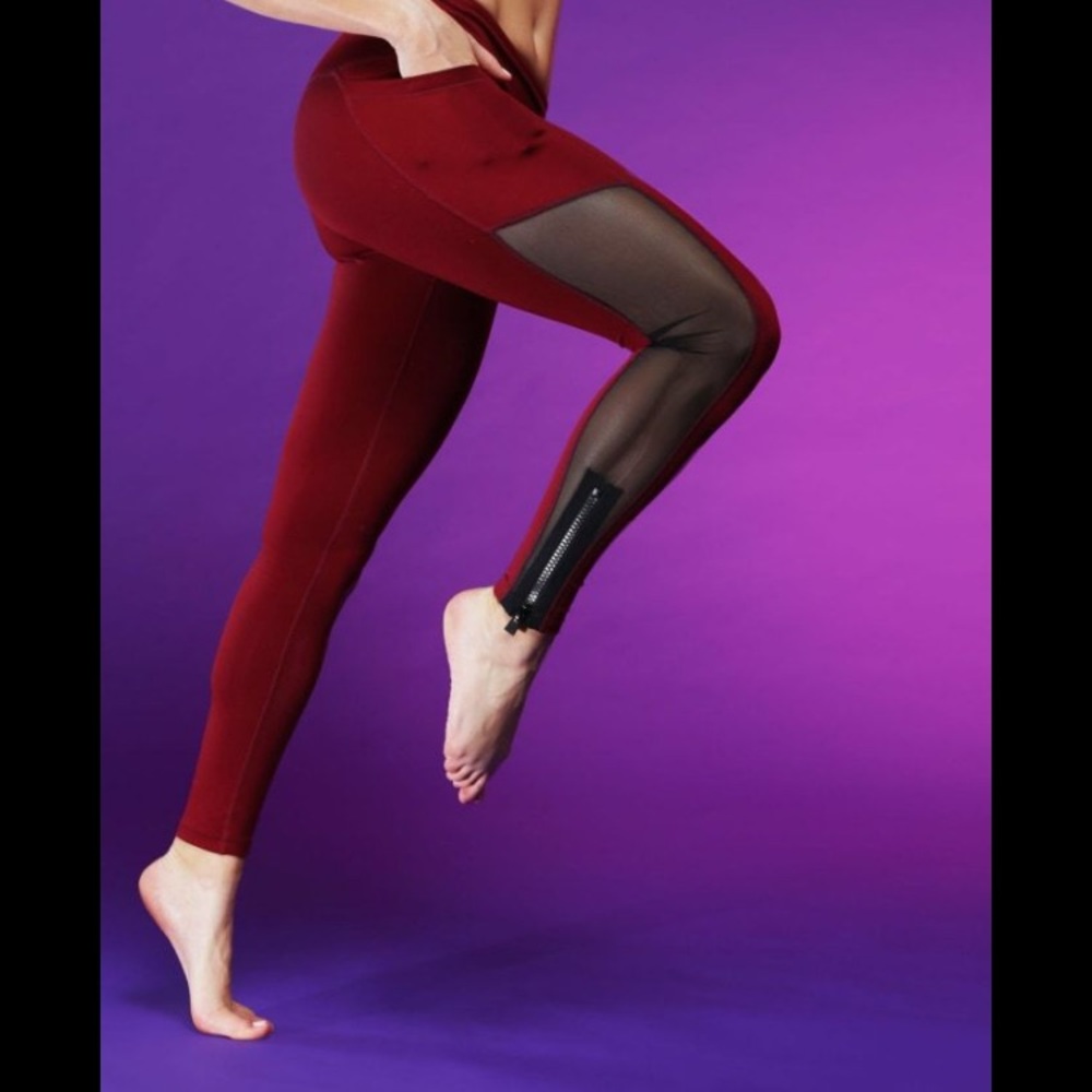 Red popflex leggings